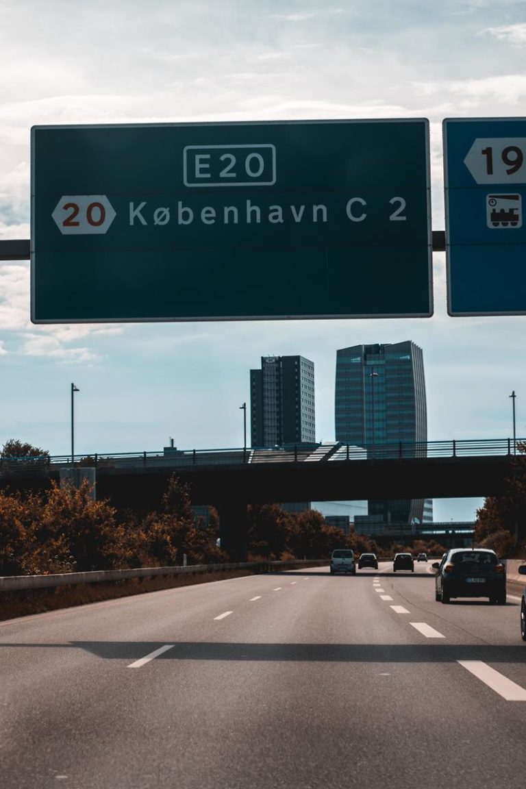 Warto mieć możliwość skorzystania z usług pomocy drogowej
