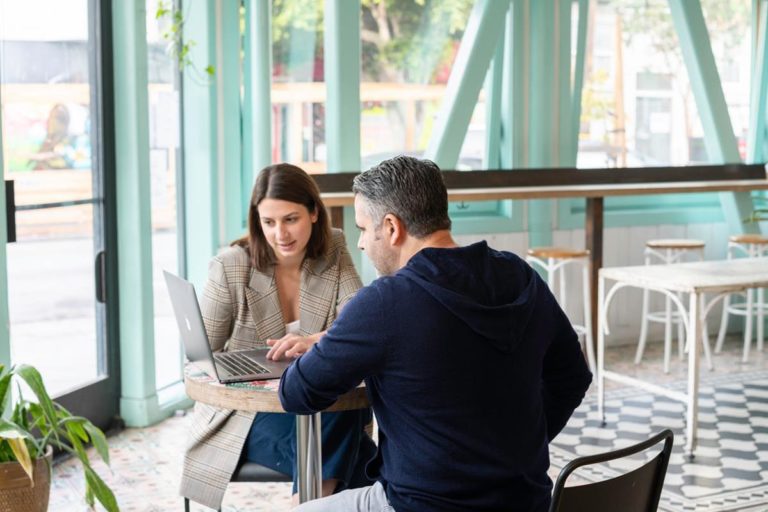 Myjobsi.pl serwis pełen ogłoszeń o pracę online