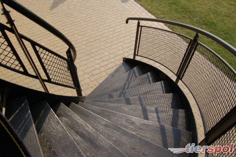Projektowanie Schodów Wstęgowych: Wybór Materiałów i Stylu