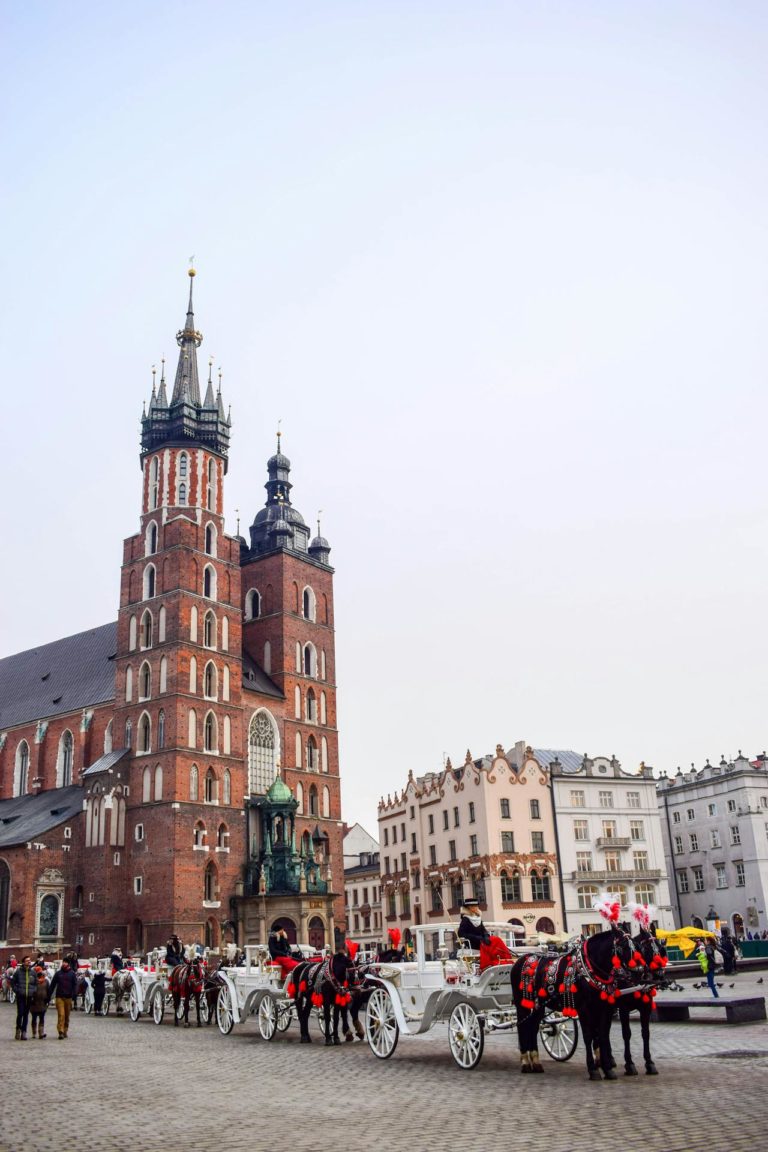 Pokój zagadek kraków – sprawdź swoje umiejętności logicznego myślenia